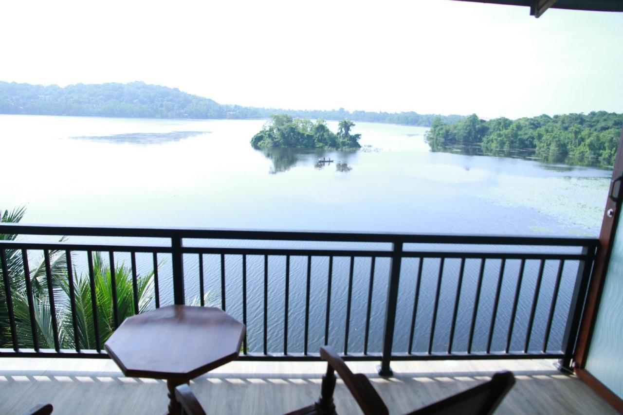 Sanu Lagoon Resort & Spa Tangalle Bagian luar foto