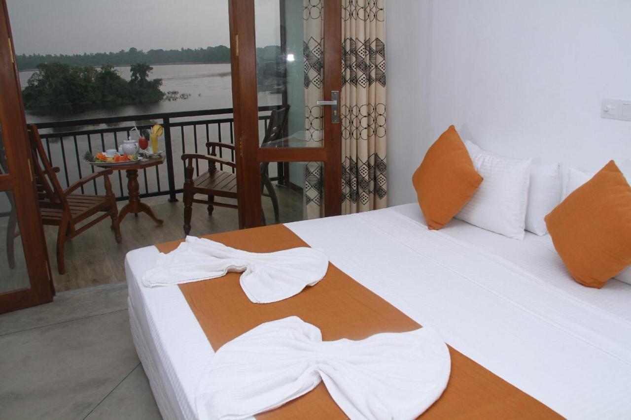 Sanu Lagoon Resort & Spa Tangalle Bagian luar foto