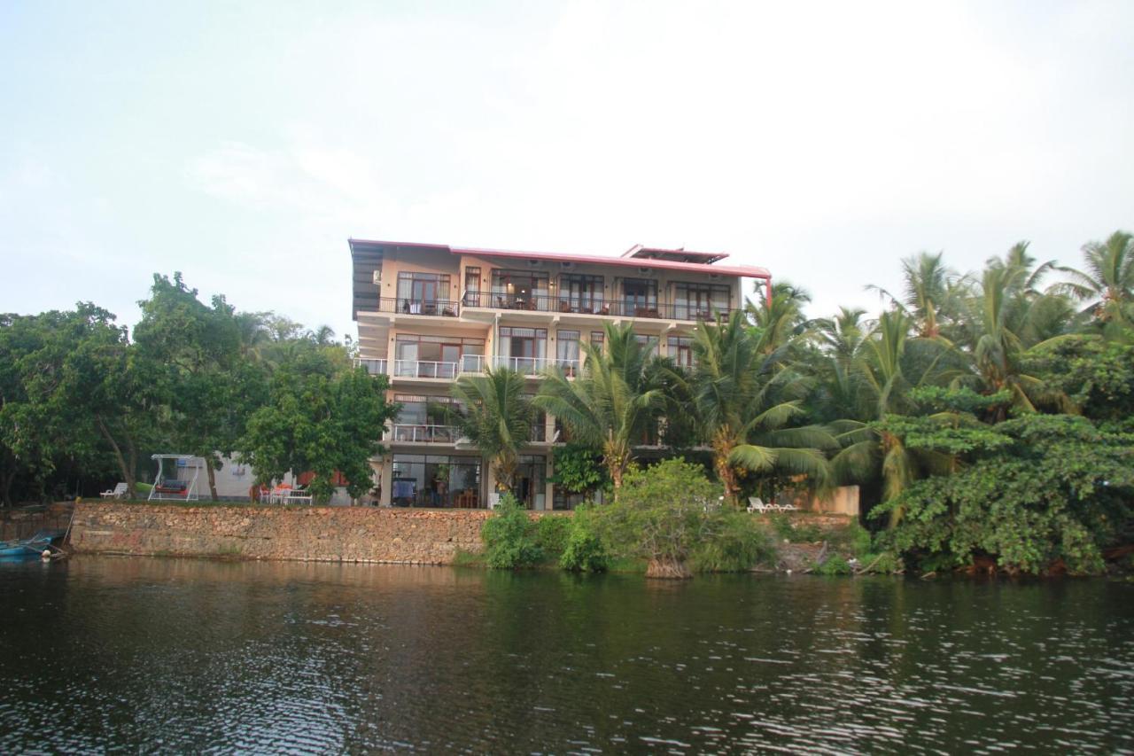 Sanu Lagoon Resort & Spa Tangalle Bagian luar foto